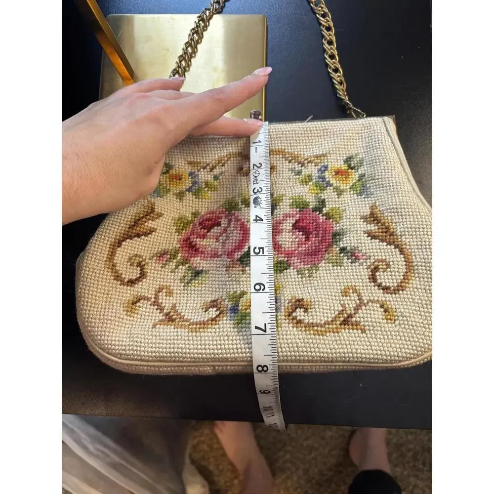 Vintage 1960s Wool Needlepoint Floral Purse w/ Chain Strap